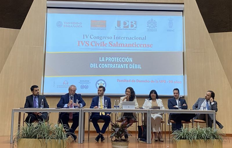 Imagen de otros ponentes en el congreso