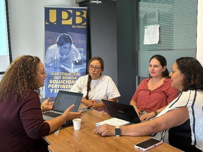  Se priorizaron cinco líneas estratégicas para la elaboración del Plan Estratégico: el fortalecimiento de espacios de gestión del conocimiento, los procesos de ASC, el desarrollo de capacidades, la investigación con enfoque ASC y la descentralización. 