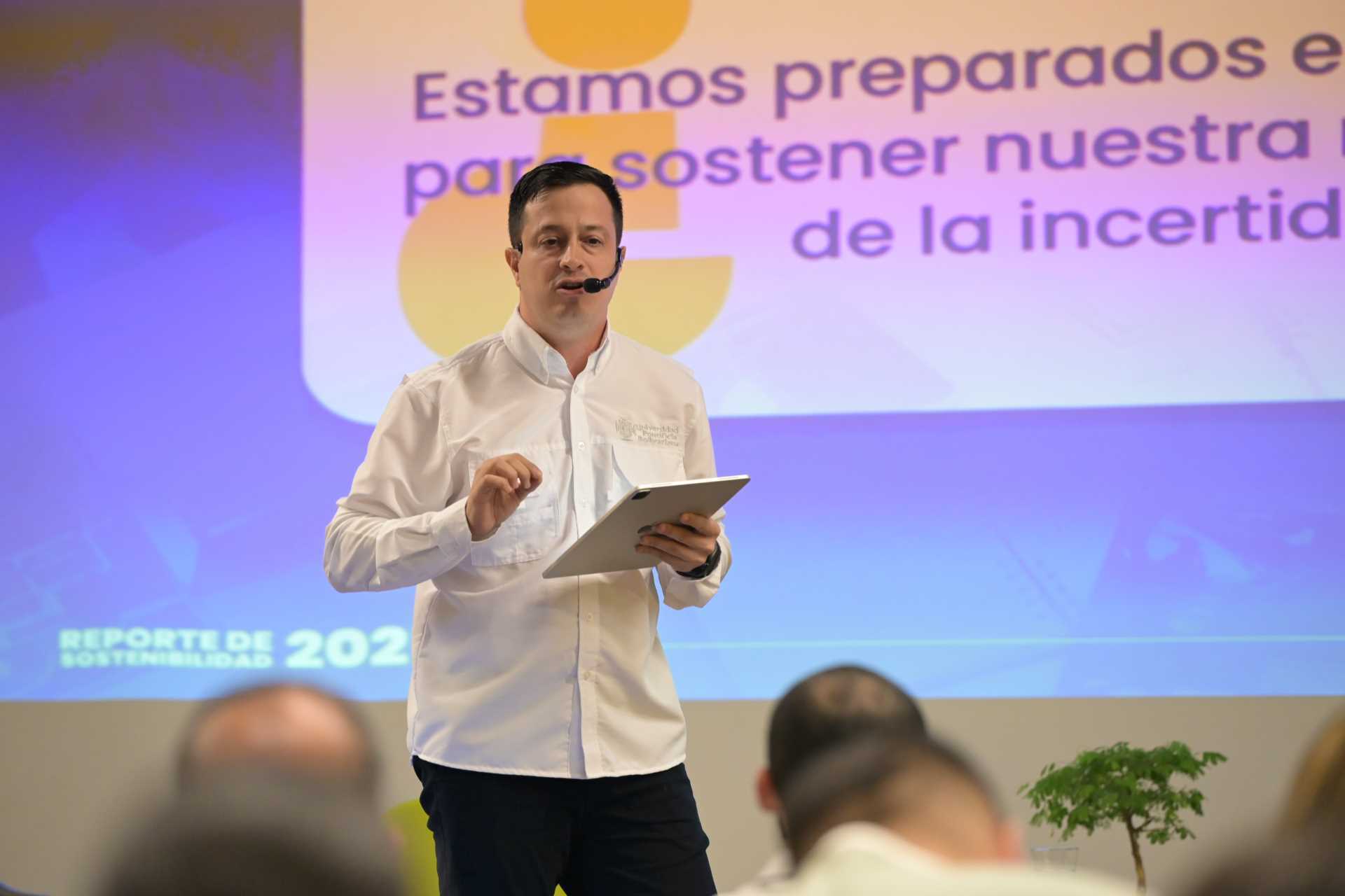 Rector UPB Montería, Juan Camilo Restrepo Tamayo, sacerdote