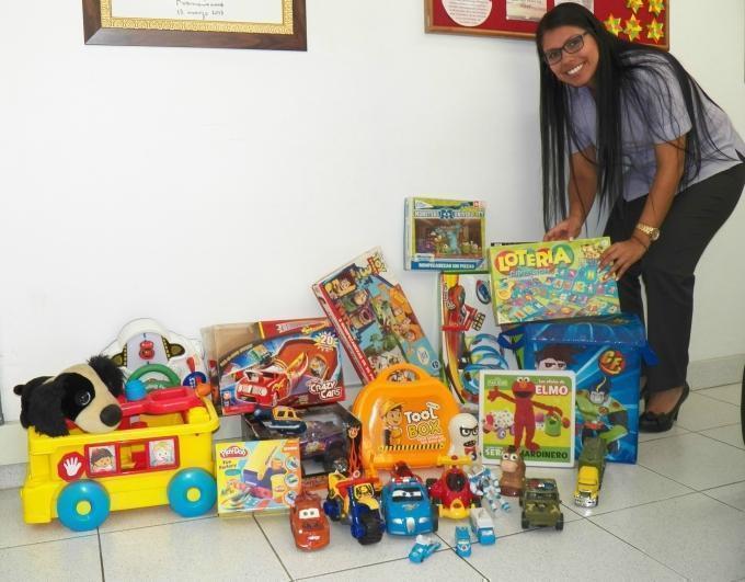 Apoya a la Fundación Solidaria UPB para donar regalos a los niños 