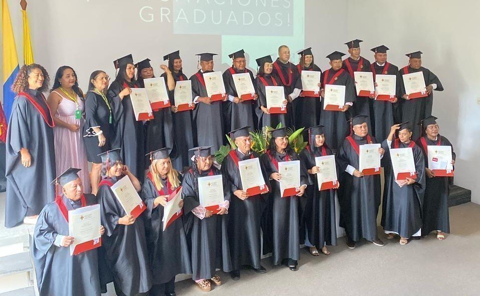 Todos graduados